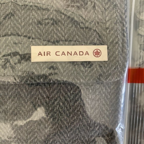 Air Canada Business Class Tweed In Flight Travel Amenity Bag Pouch Grey Red - Picture 3 of 6
